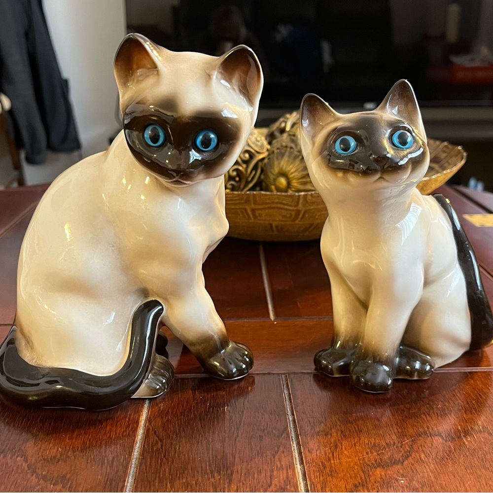 Siamese Cat Figurine Set - Cream and Black